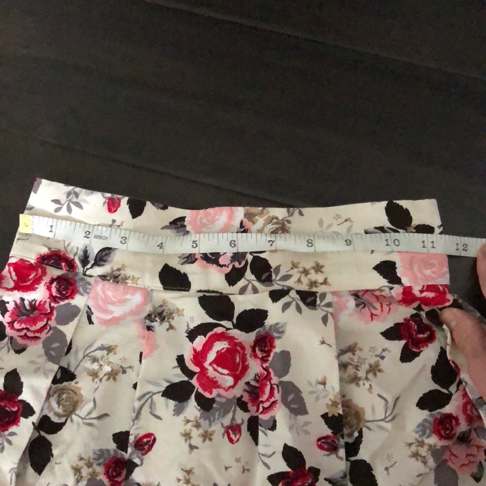 H&M floral skirt - Picture 4 of 4